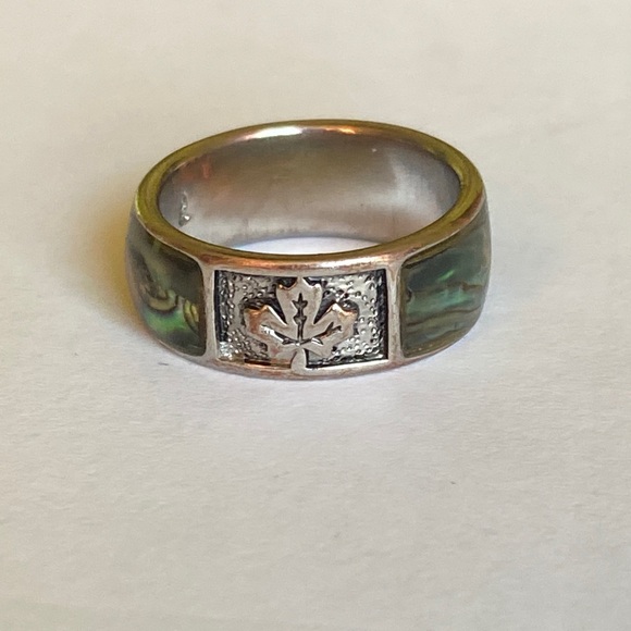 Silver Ring with Iridescent Inlay - Picture 8 of 8